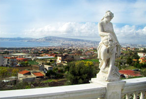 イタリアの彫刻と景色