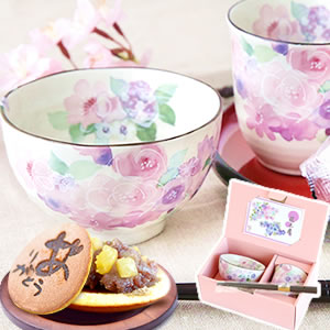 
母の日　2022　茶碗（花ピンク） 和菓子どら焼き お菓子付きセット

